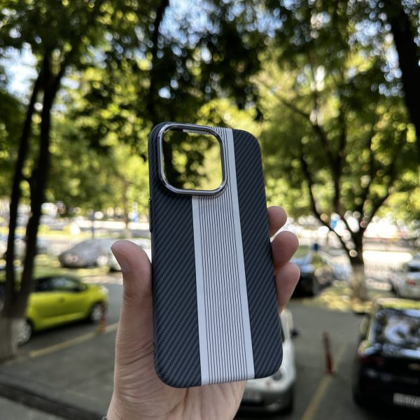 Карбоновый чехол для iPhone15 Pro и iPhone15 Pro Max — изображение 9