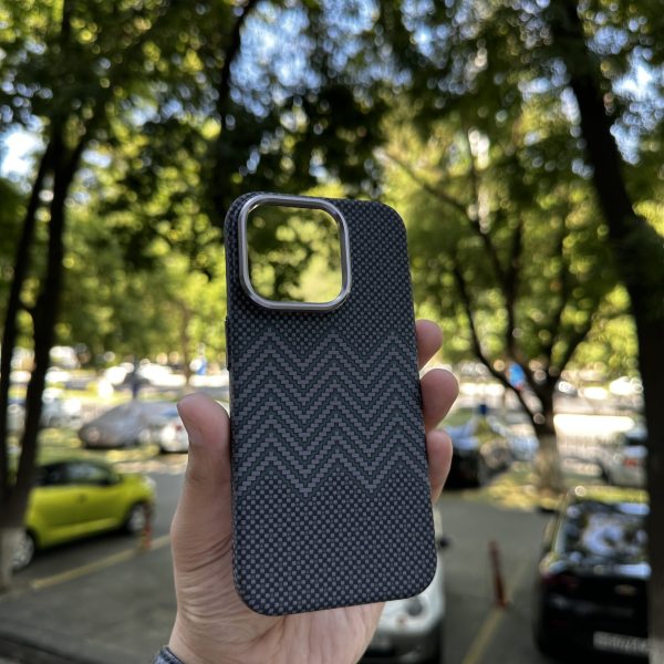 Карбоновый чехол для iPhone15 Pro и iPhone15 Pro Max — изображение 5